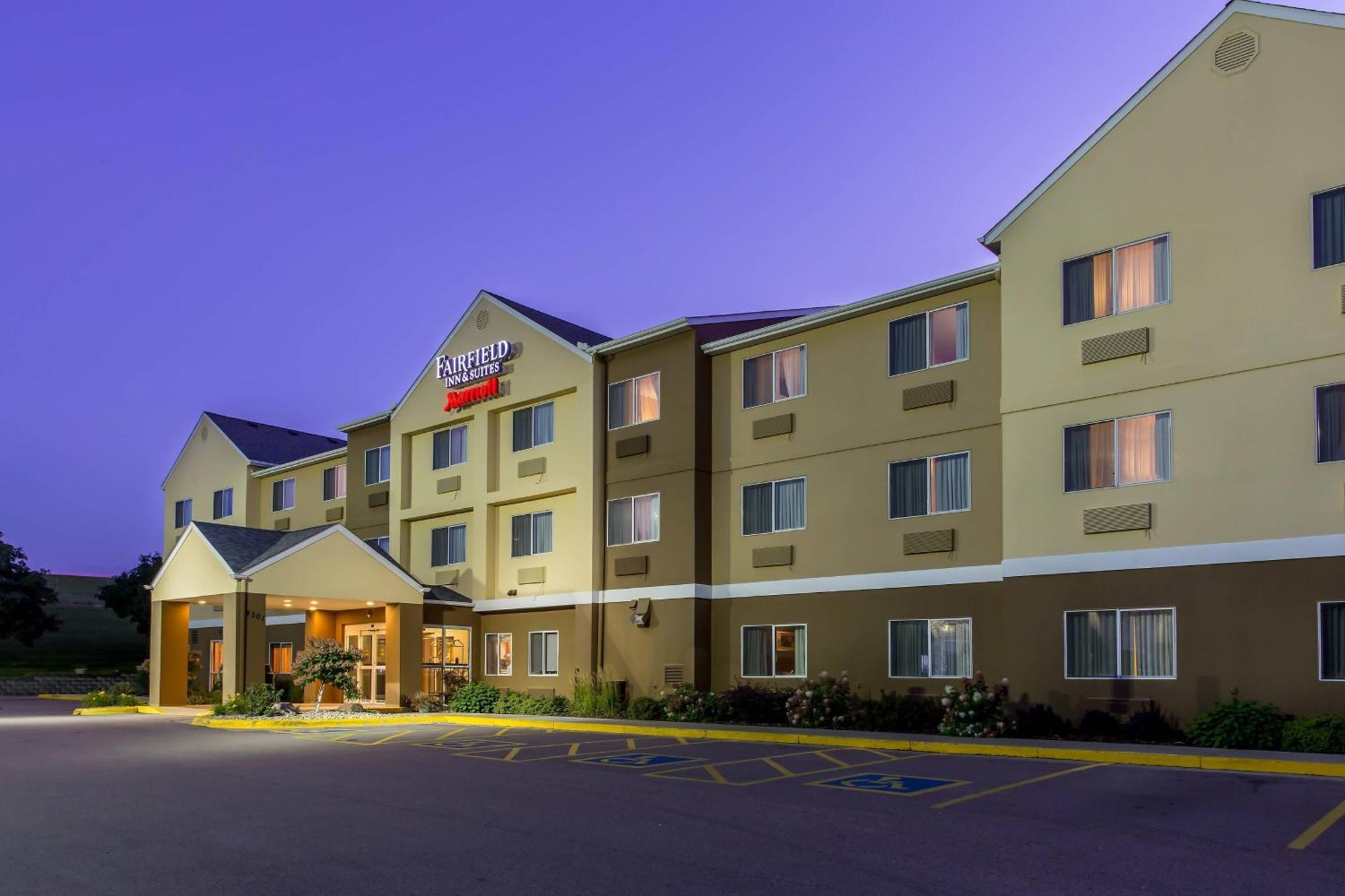Fairfield Inn & Suites Sioux Falls Exterior photo